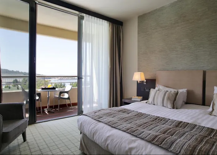 Курортный комплекс Porto Carras Sithonia 5*